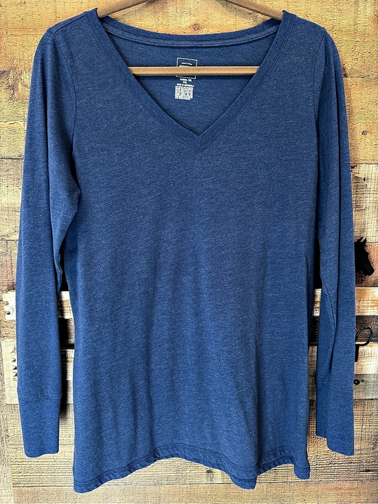 Mossimo Supply Co. Tops - Mossimo Supply Co Long Sleeve V-Neck Casual Tee Blue XL (PTP 21”)